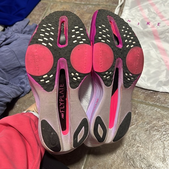 Nike Alphafly - Picture 3 of 6